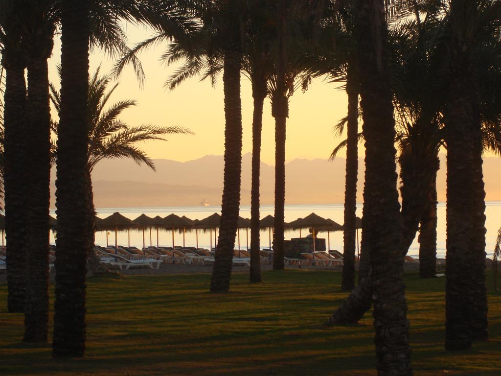 Apartamentos Sol Y Playa 托雷莫利诺斯 外观 照片