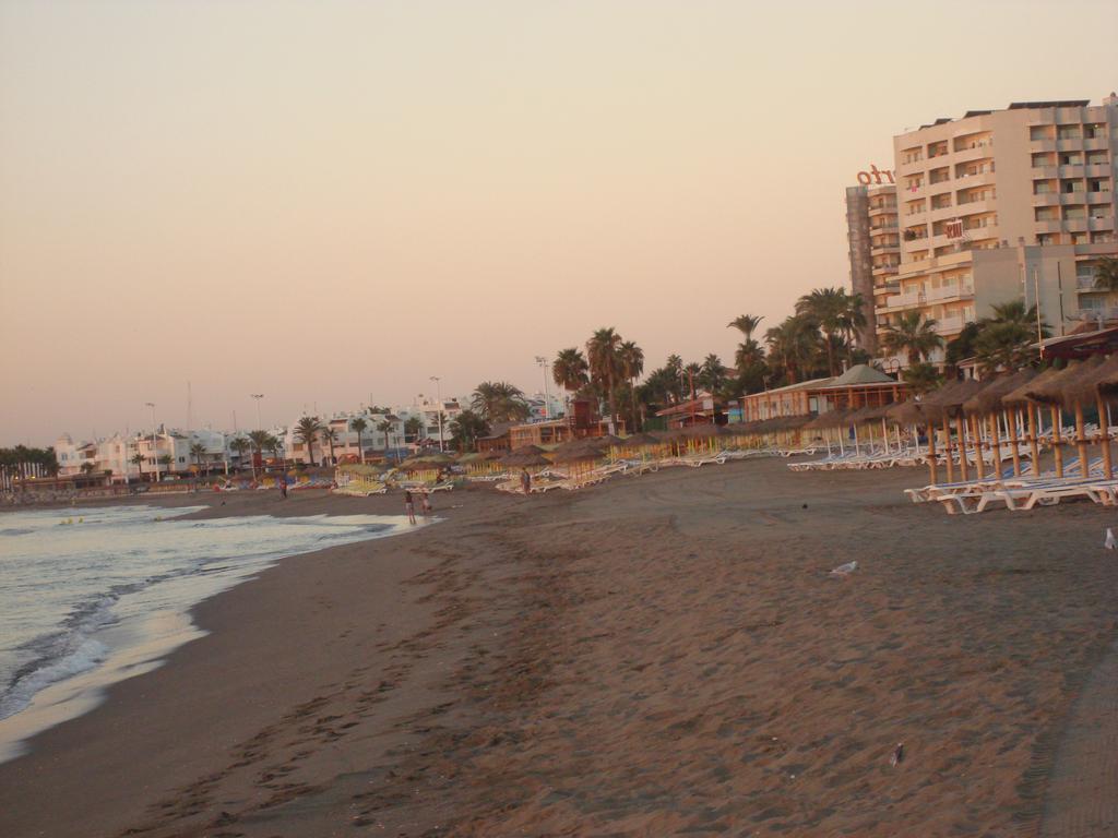 Apartamentos Sol Y Playa 托雷莫利诺斯 外观 照片